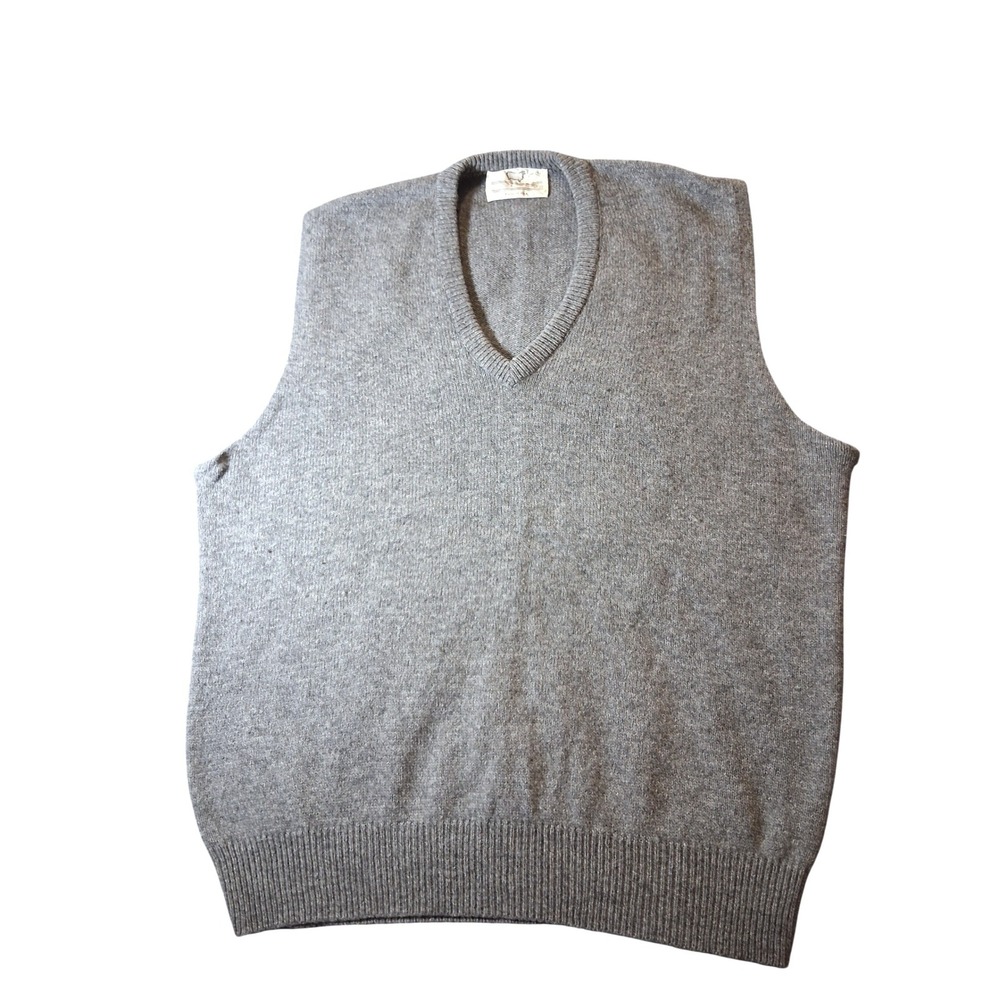 Lord Jeff Vintage Mens Gray V-Neck Knit Wool Sweater Vest Made in USA Large
